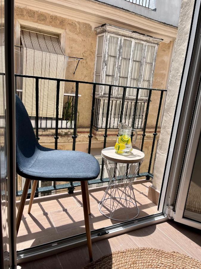 Gatu Premium Villa Flamenca , Preferente Mayores De 25 Anos Y Familias Кадис Екстериор снимка
