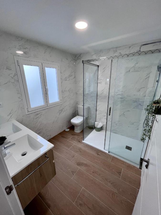 Gatu Premium Villa Flamenca , Preferente Mayores De 25 Anos Y Familias Кадис Екстериор снимка