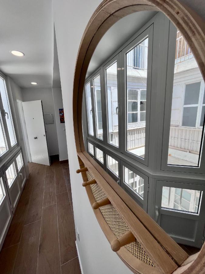 Gatu Premium Villa Flamenca , Preferente Mayores De 25 Anos Y Familias Кадис Екстериор снимка
