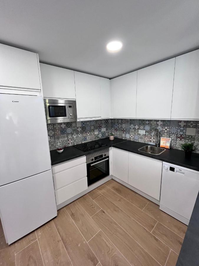 Gatu Premium Villa Flamenca , Preferente Mayores De 25 Anos Y Familias Кадис Екстериор снимка