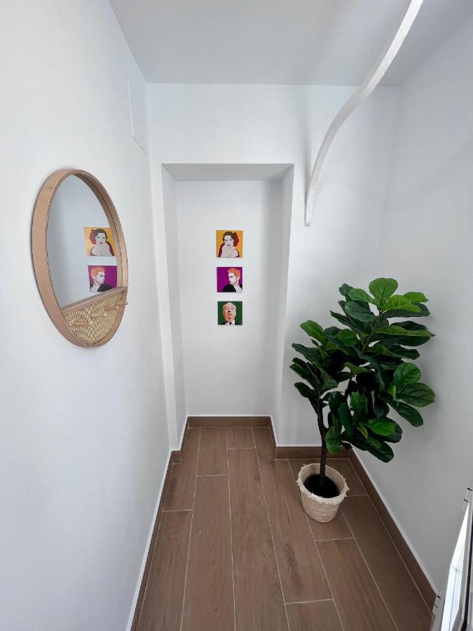 Gatu Premium Villa Flamenca , Preferente Mayores De 25 Anos Y Familias Кадис Екстериор снимка