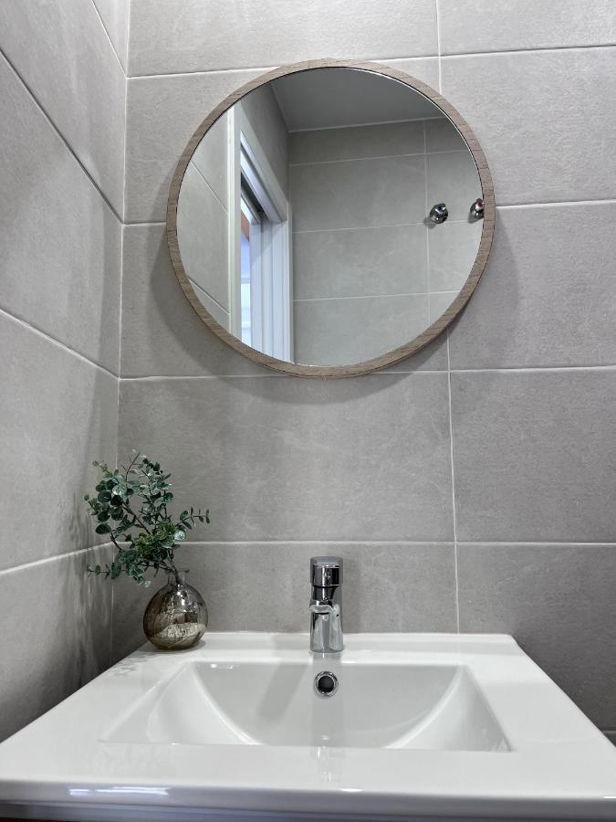 Gatu Premium Villa Flamenca , Preferente Mayores De 25 Anos Y Familias Кадис Екстериор снимка