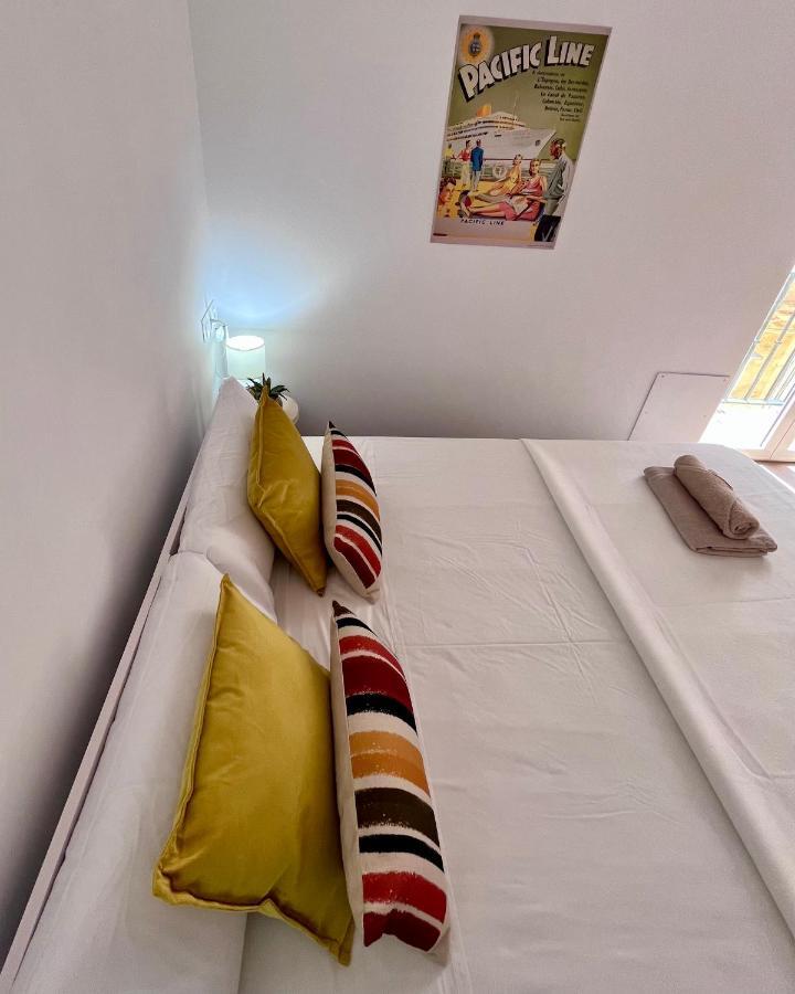 Gatu Premium Villa Flamenca , Preferente Mayores De 25 Anos Y Familias Кадис Екстериор снимка